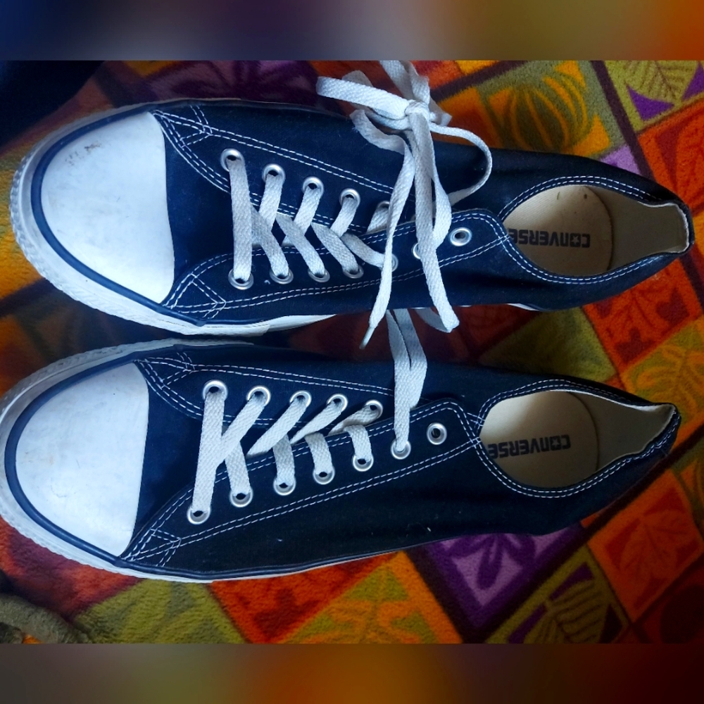 Converse All Star  Low  Chuck Taylor  Size Mens 13 Womens 15